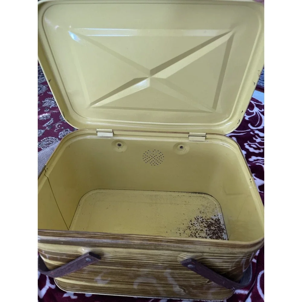 Vintage Distressed Tin Picnic Basket Brown With Handles (TD)